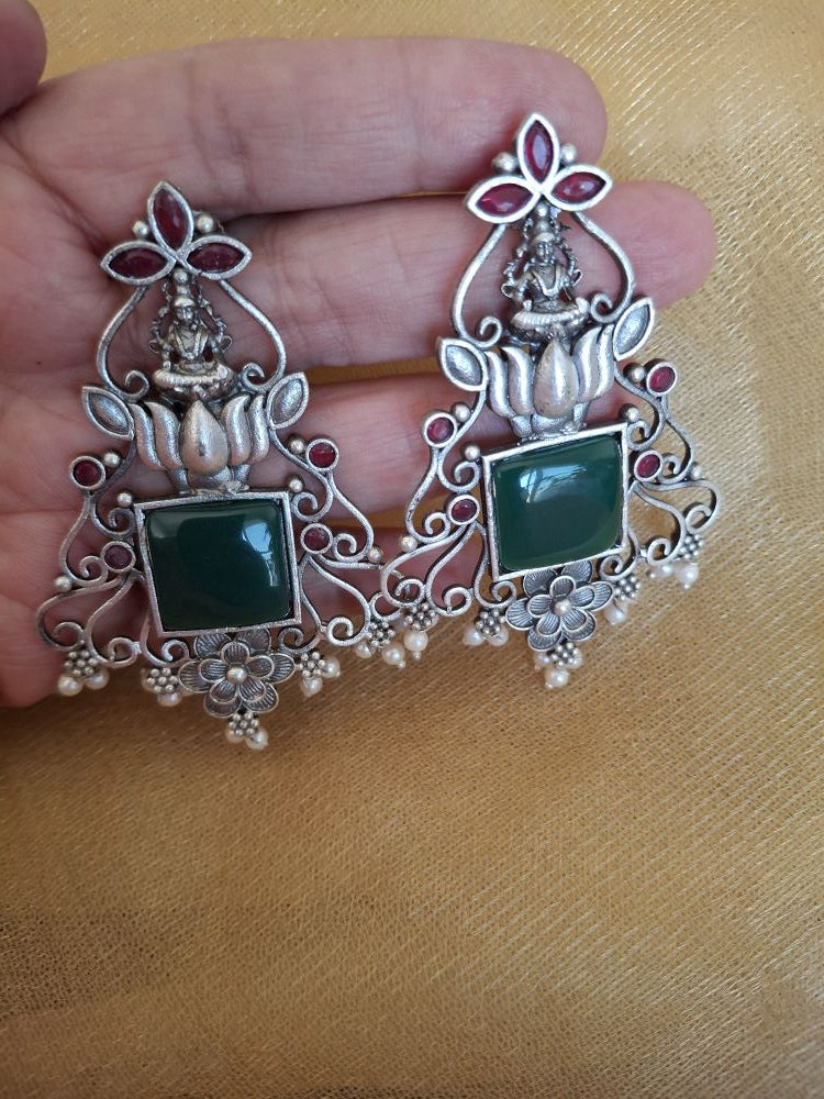 EMERALD KIARA SILVER POLISHED DANGLER