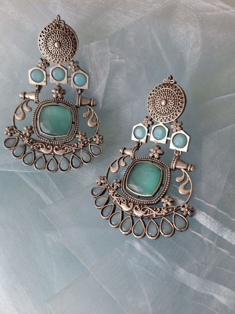 TURQUOISE HRITVI SILVER DANGLERS