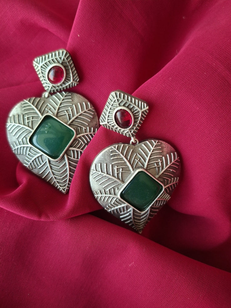 EMERALD IRA SILVER POLISHED DANGLER