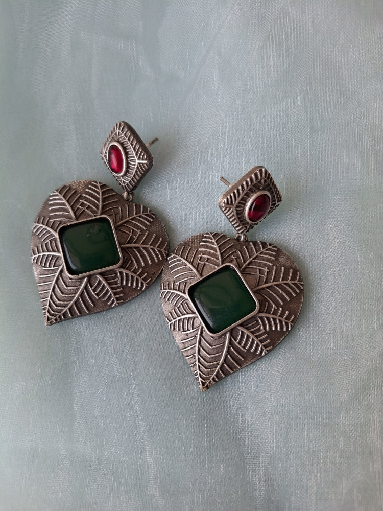 EMERALD IRA SILVER POLISHED DANGLER