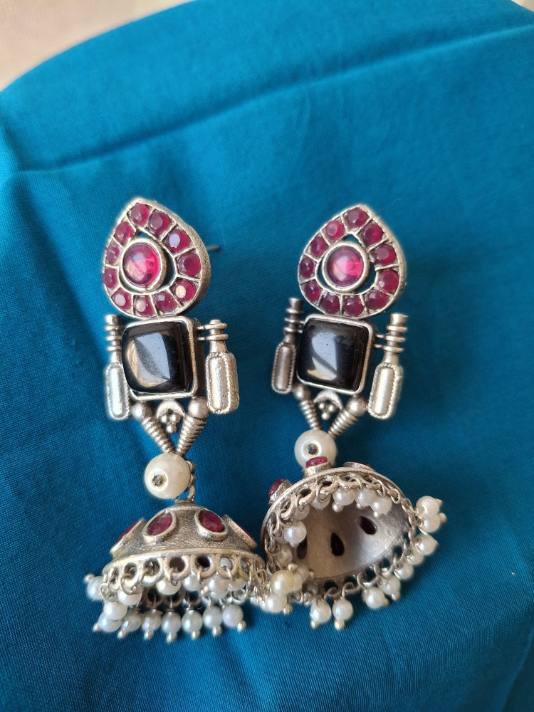 BLACK RED JIYA SILVER POLISHED JHUMKI
