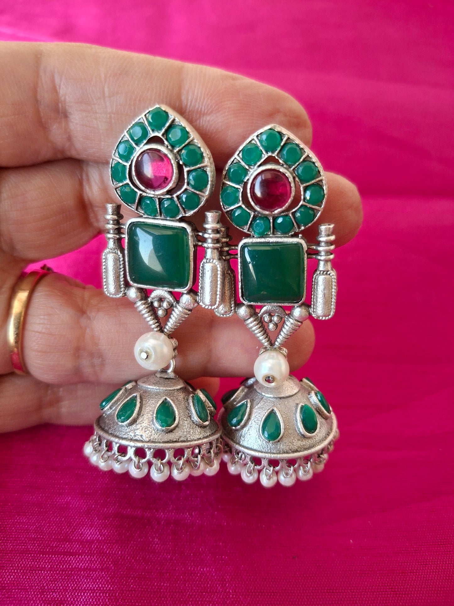 EMERALD JIYA SILVER POLISHED JHUMKI