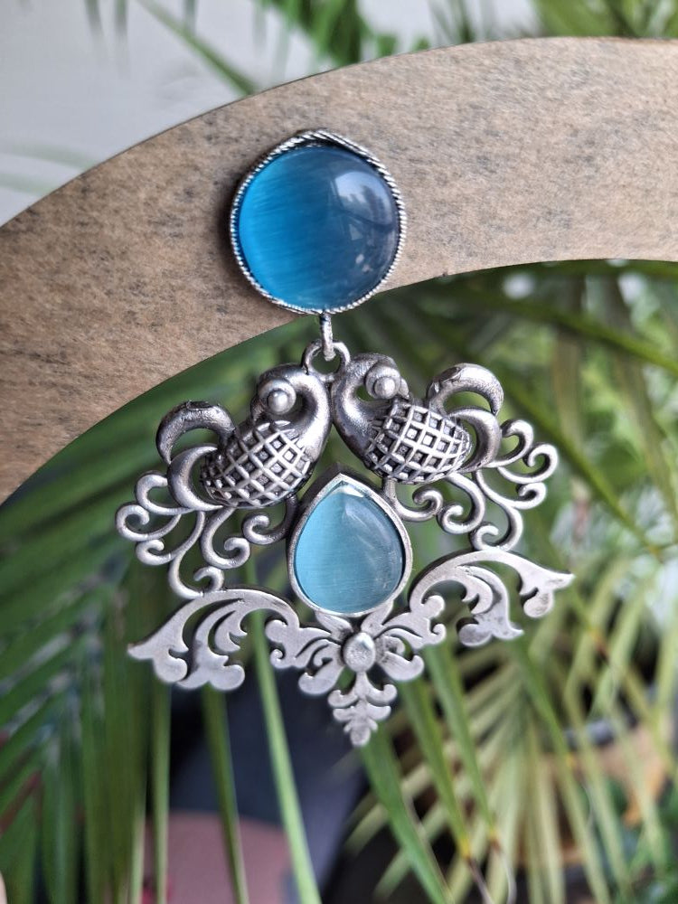 BLUE KINA SILVER POLISHED DANGLER