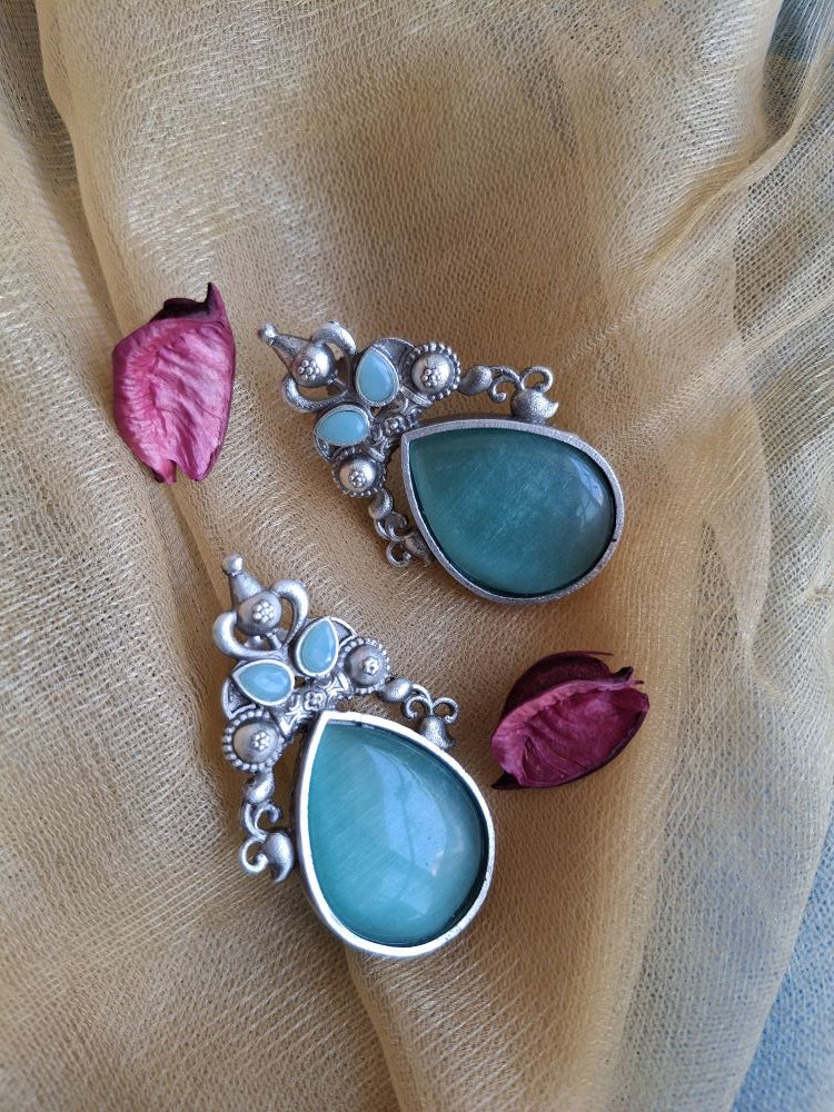 TURQUOISE MIRAYA SILVER POLISHED DANGLER