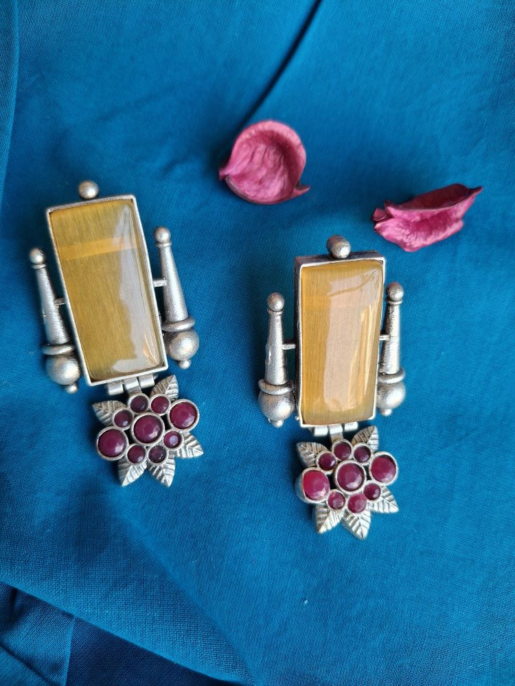 MUSTER YELLOW MISHITA SILVER POLISHED DANGLER