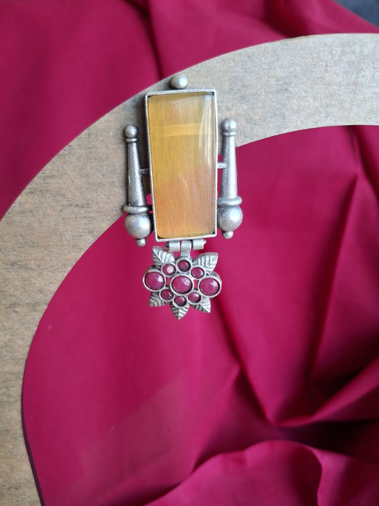 MUSTER YELLOW MISHITA SILVER POLISHED DANGLER