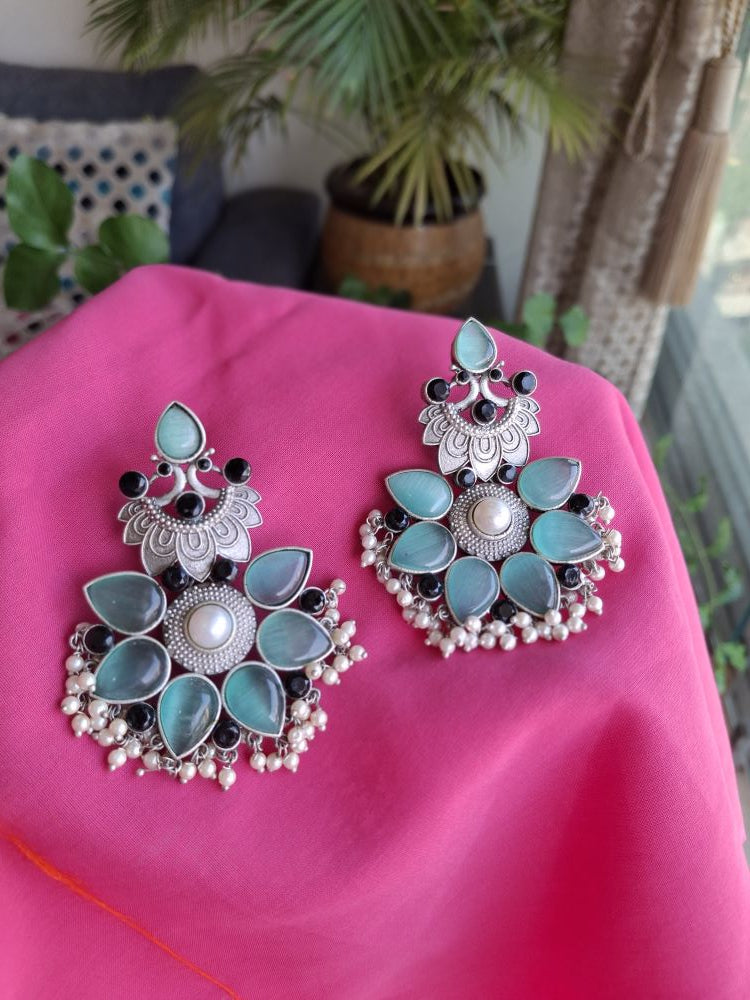 TURQUOISE BLACK AARNA SILVER POLISH DANGLER
