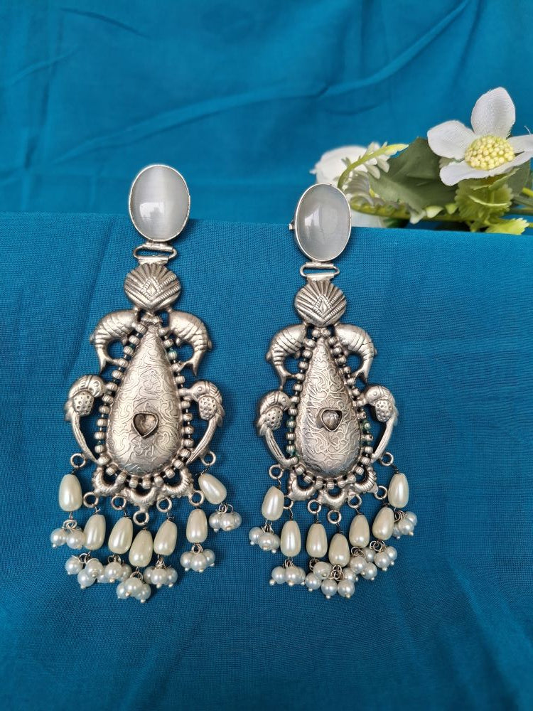 IVORY AIRA SILVER POLISHED CHANDBALIS