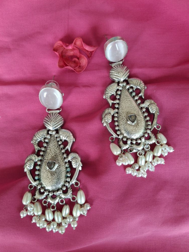 IVORY AIRA SILVER POLISHED CHANDBALIS
