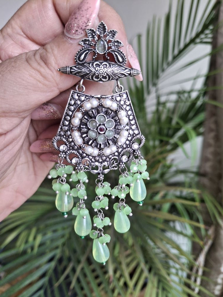 LIGHT GREEN AMAYA OXIDISED DANGLER