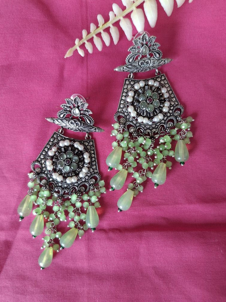 LIGHT GREEN AMAYA OXIDISED DANGLER