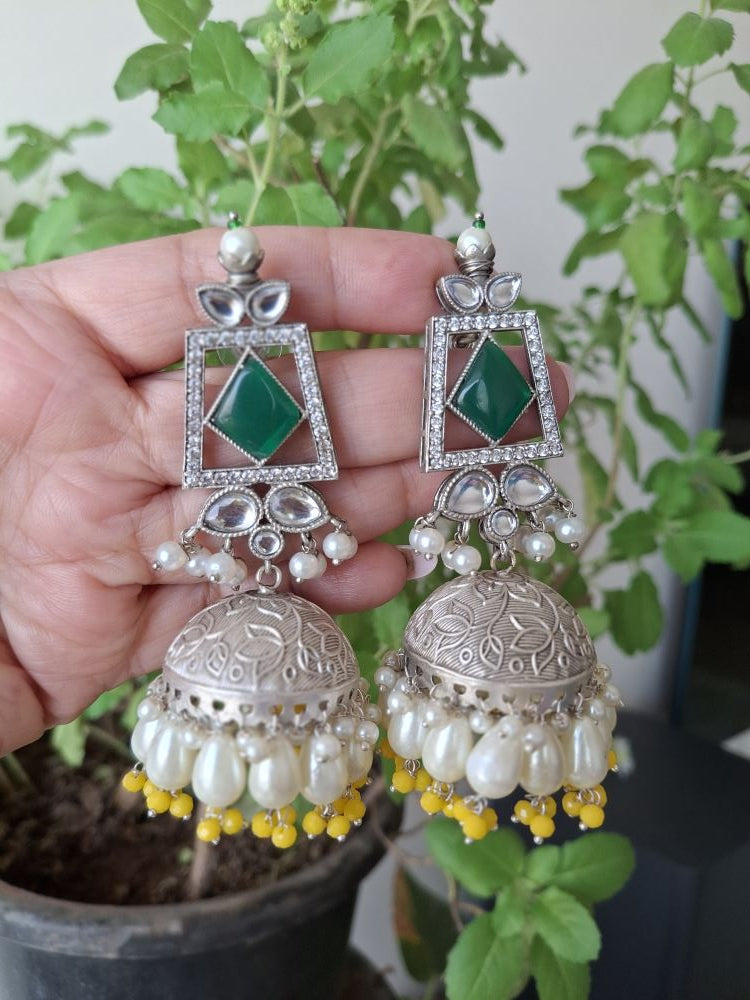 EMERALD ASHVIKA SILVER POLISHED JHUMKI