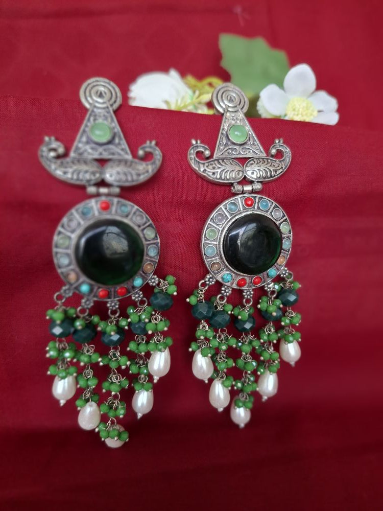 EMERALD KUNJAM OXIDISED DANGLER