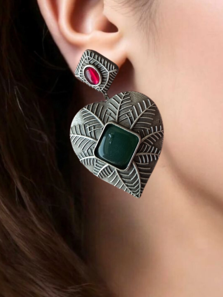 EMERALD IRA SILVER POLISHED DANGLER