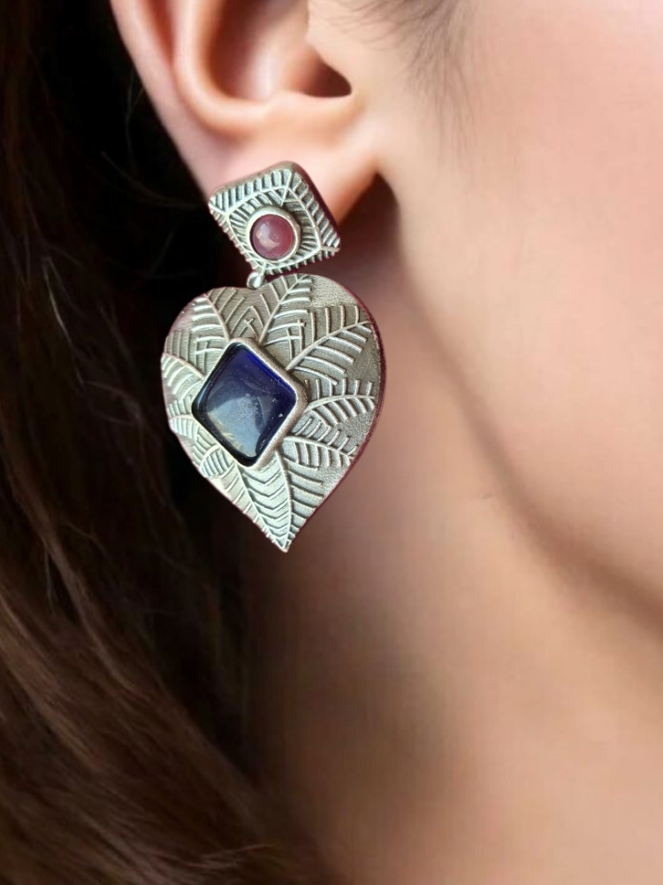 NAVY BLUE IRA SILVER POLISHED DANGLER