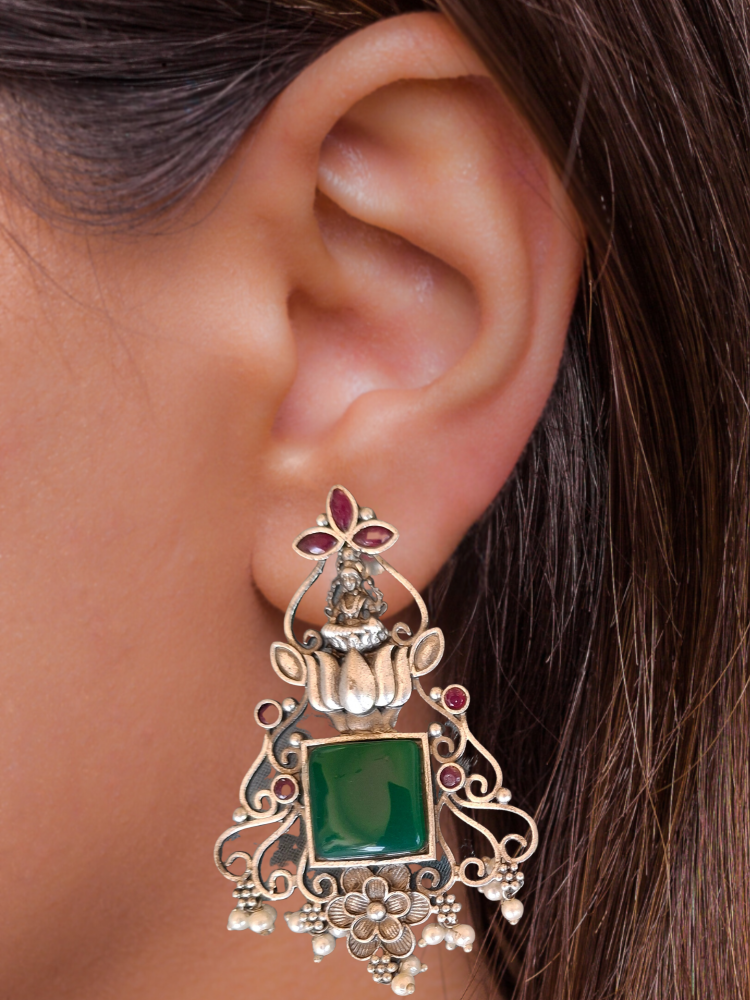 EMERALD KIARA SILVER POLISHED DANGLER