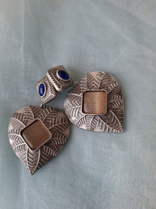 BROWN IRA SILVER POLISHED DANGLER