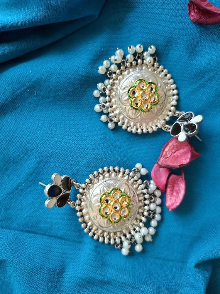 BLACK KRISHA SILVER POLISHED CHANDBALIS