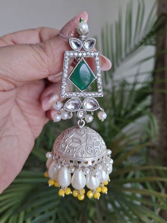 EMERALD ASHVIKA SILVER POLISHED JHUMKI