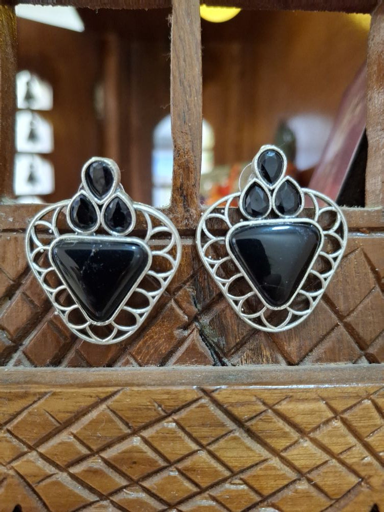 BLACK SHANAYA SILVER STUD
