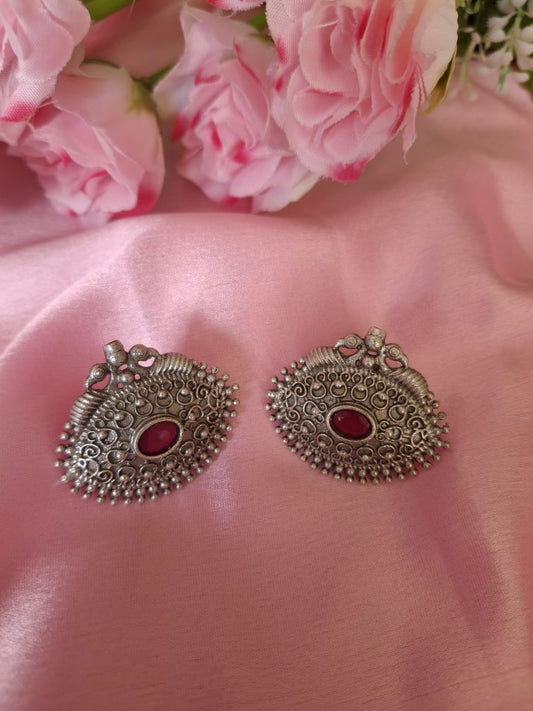 RED SIARA SILVER STUD