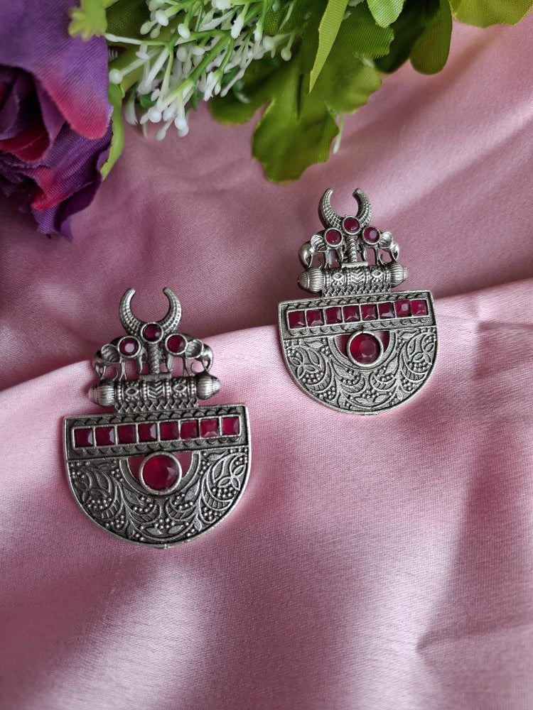 RED SHREENIKA SILVER DANGLER