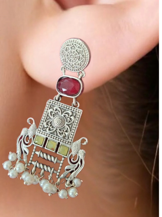 RED ARIKA SILVER DANGLER