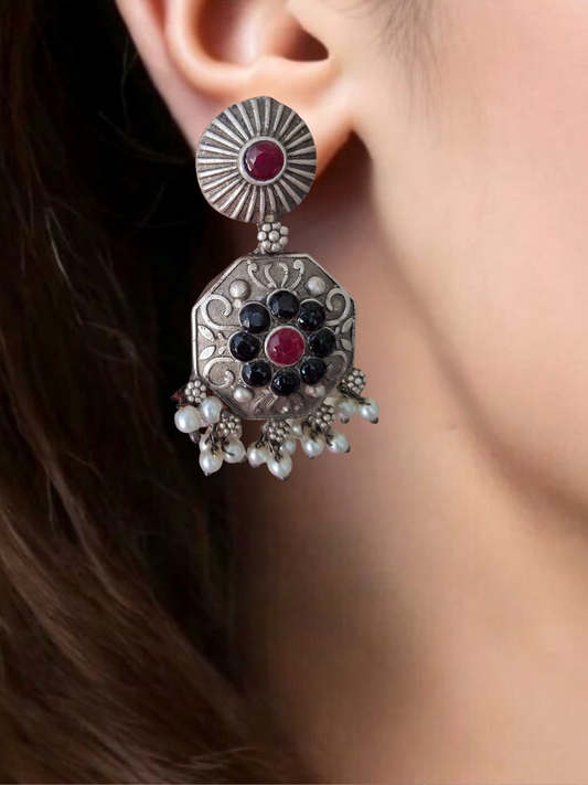 BLACK KASHVI SILVER POLISHED DANGLER